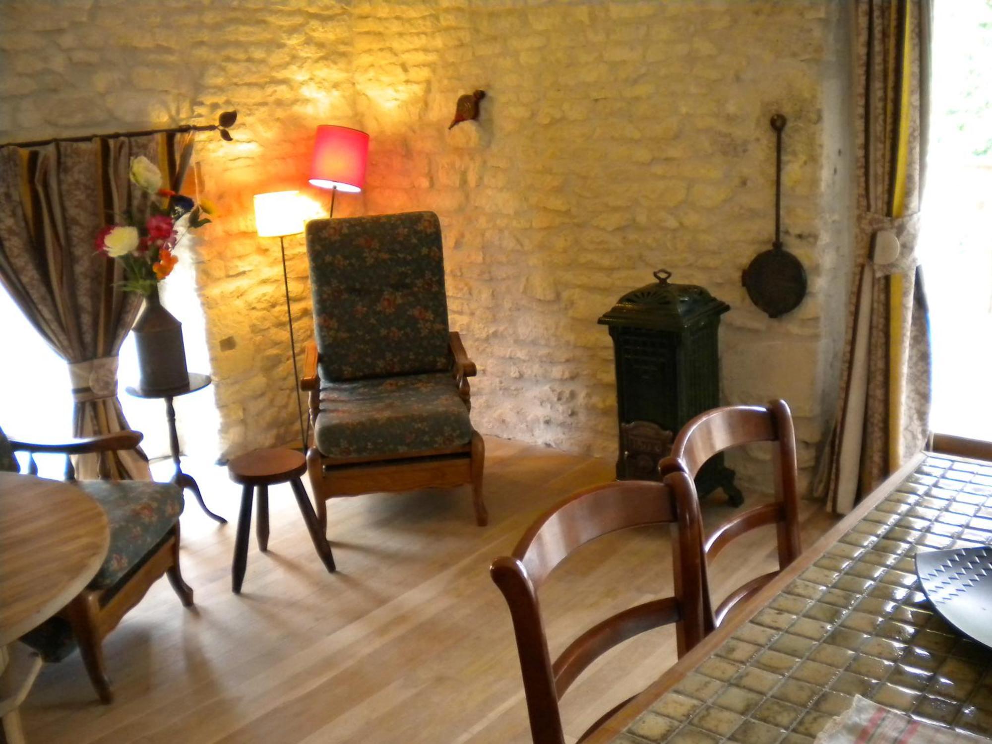 Au Col De Cygne Apartman Blanzac-les-Matha Kültér fotó